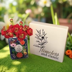 The Secret Garden NWT Timeless & Classic Silk Floral Accent Ceramic Set